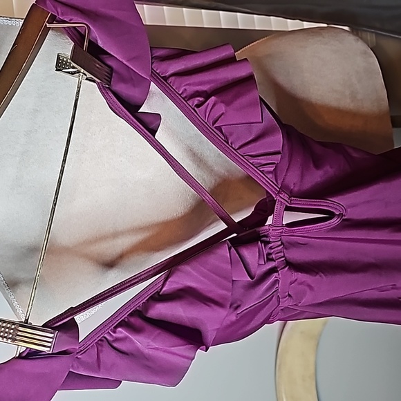 Swim Suit - Picture 5 of 11